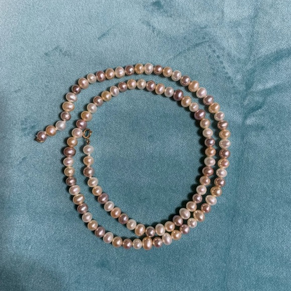 Multi Coloured Pearl Necklace - Picture 3 of 4